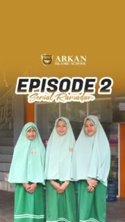 Kadang kita berpikir kebaikan harus sesuatu yang besar. Padahal, Islam mengajarkan bahwa kebaikan bisa dimulai dari hal yang sangat sederhana.

Melihat sampah di jalan lalu membuangnya, menyingkirkan batu yang bisa membahayakan orang lain, atau menjaga lingkungan tetap bersih. Hal kecil seperti ini ternyata memiliki nilai besar di sisi Allah.

Rasulullah ﷺ bersabda bahwa iman memiliki banyak cabang, dan yang paling rendah adalah menyingkirkan sesuatu yang membahayakan dari jalan.

Yuk, mulai dari sekarang kita biasakan peduli dengan sekitar. Karena kebaikan besar selalu dimulai dari langkah kecil. 

#ramadan1447h #marhabanyaramadan
#ramadanberkahdengansyariahkaffah
#ramadanmubarak
#ramadankarim
#arkanislamicschool
#sekolahislam
#sekolahislamterpadu
#pendidikanislam
#generasiqurani
#sekolahberkarakter
#islamiceducation