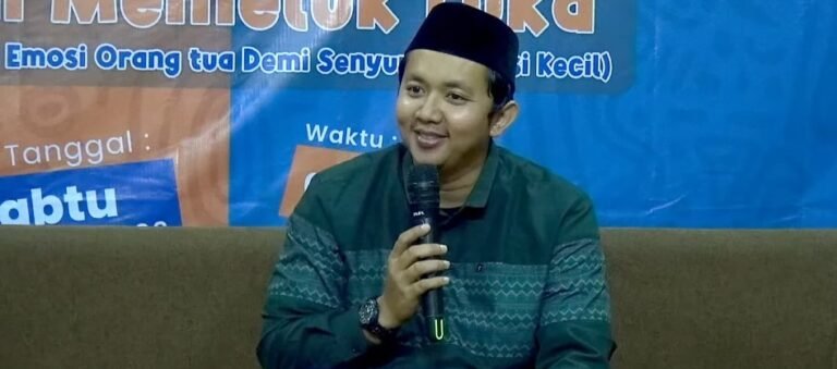 Talk Show Parenting: “Seni Memeluk Luka” Bersama Yogi Kusprayogi, M.Psi., Psikolog